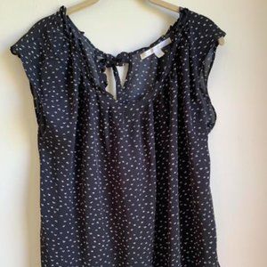 Short Sleeve Black and White Blouse